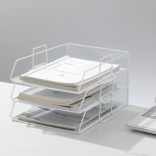 Organisateur de bureau blanc simple avec compartiment horizontaux