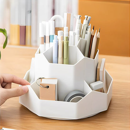 Organisateur de bureau blanc sur bureau pour illustration