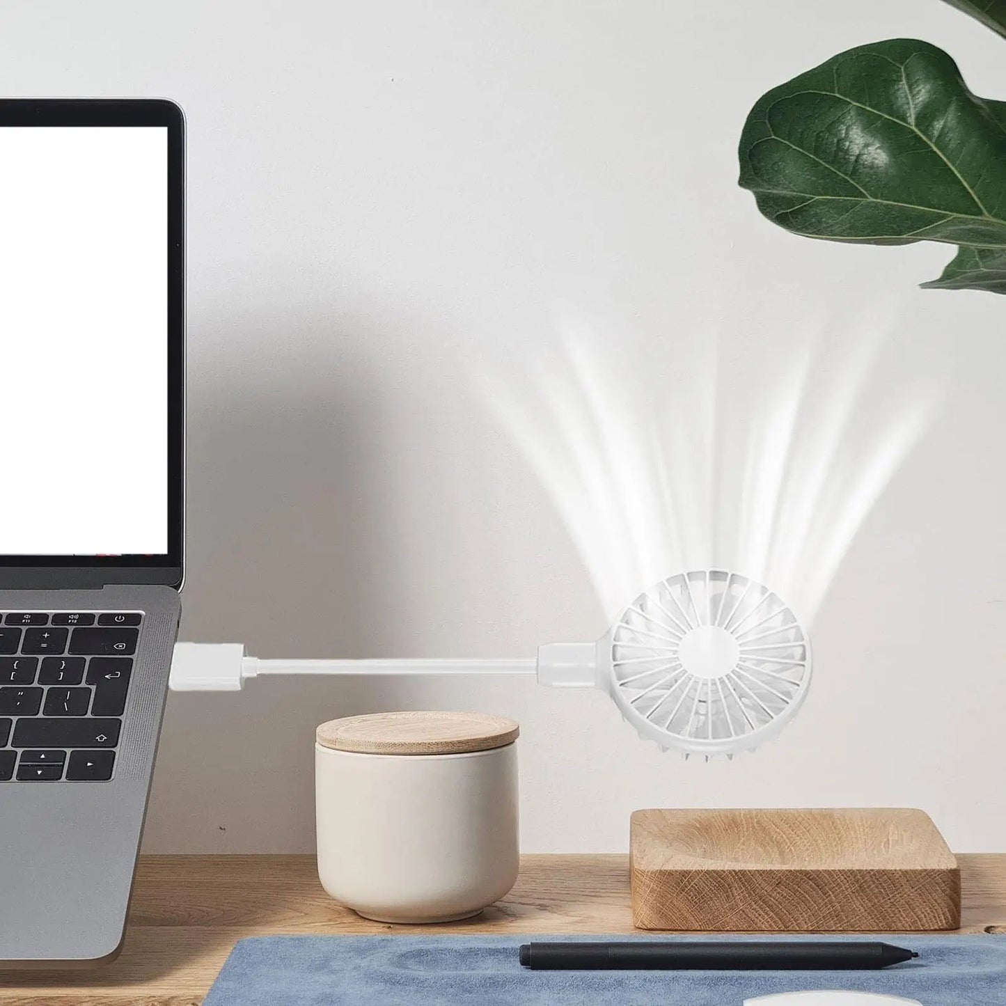 Mini Ventilateur Portable - BreezeMate™ - Blanc - Univers Multimedia