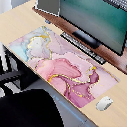 sous-main-bureau-marbre-pose-sur-un-bureau